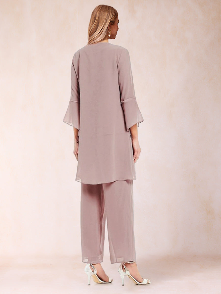 3-teiliger Hosenanzug aus Chiffon mit U-Ausschnitt und langen Ärmeln, Applikationen und Jacke