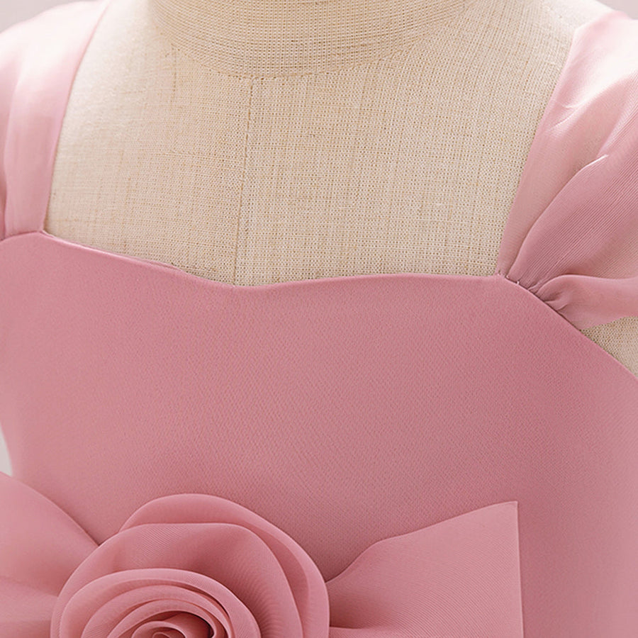 Ballkleid U-Ausschnitt Ärmellose Blumenmädchenkleider mit einfarbigen Blumen