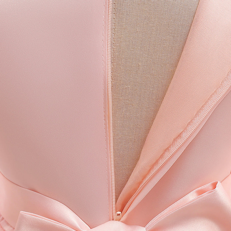 Ballkleid Kalte Schulter Kurze Ärmel Blumenmädchenkleider mit Applikationen