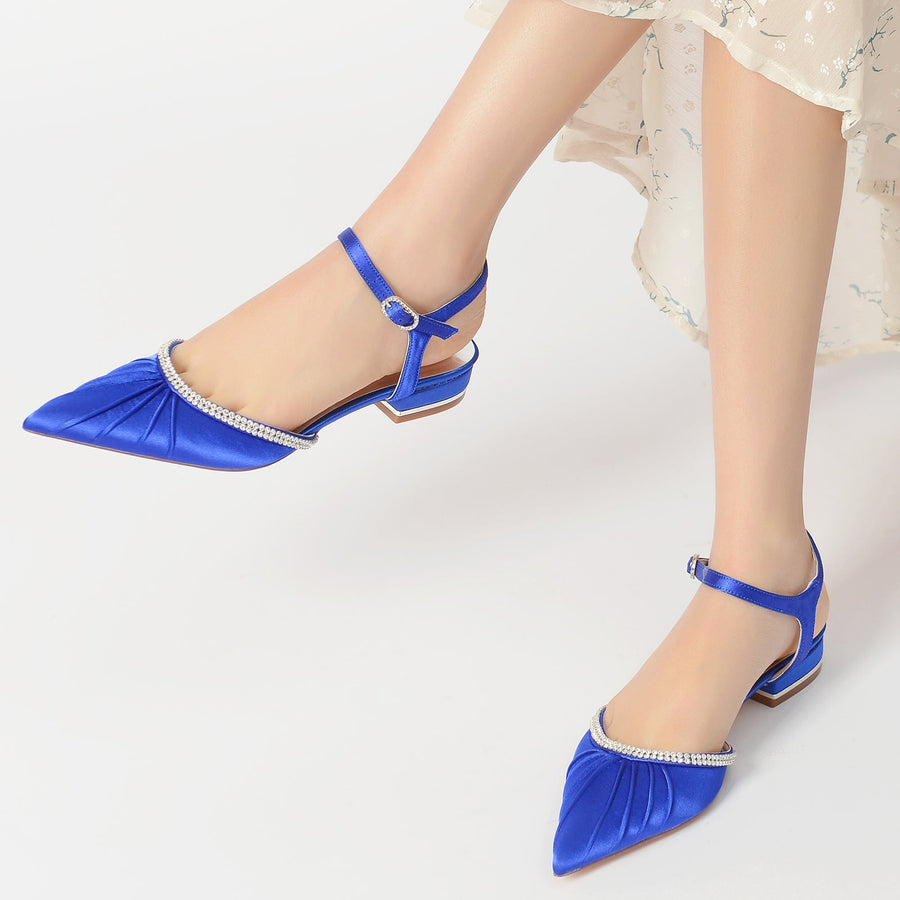 Damen Seidensatin mit geschlossener Spitze Knöchelriemen Strass Flacher Absatz Hochzeitsschuhe