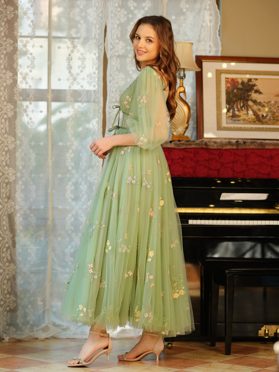 A-Linie/Prinzessin-Abschlussballkleid aus Tüll mit V-Ausschnitt Schleife Und Stickerei