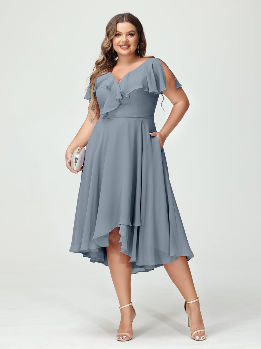 A-Linie/Prinzessin V-Ausschnitt Kurze Ärmel Chiffon Rüschen Hoch-Tief Übergröße Brautjungfernkleider mit Taschen