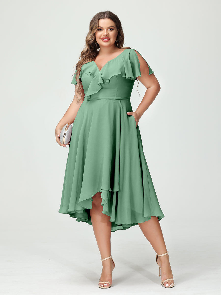 A-Linie/Prinzessin V-Ausschnitt Kurze Ärmel Chiffon Rüschen Hoch-Tief Übergröße Brautjungfernkleider mit Taschen