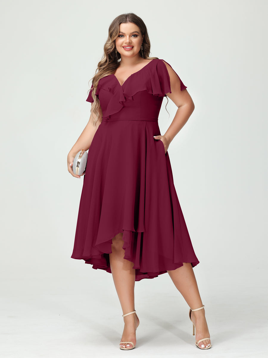 A-Linie/Prinzessin V-Ausschnitt Kurze Ärmel Chiffon Rüschen Hoch-Tief Übergröße Brautjungfernkleider mit Taschen