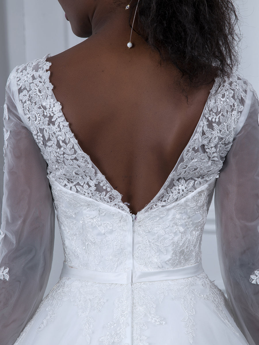 Brautkleider in Duchesse-Linie aus Tüll mit V-Ausschnitt Und Langen Ärmeln Und Applikationen