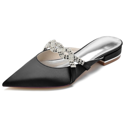 Damen Seidensatin mit geschlossener Spitze Flacher Absatz Strass Brautschuhe